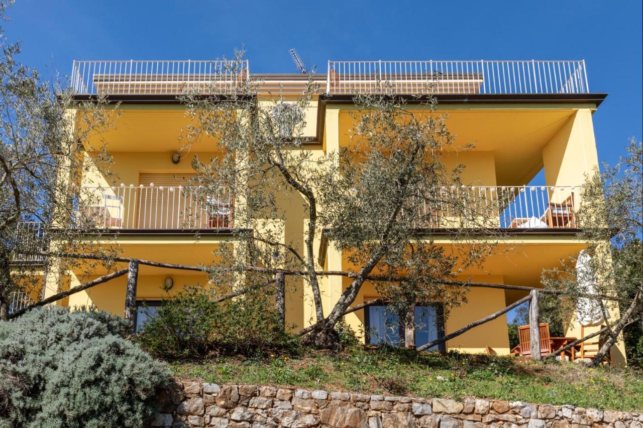 Holiday Prato Verde Chiatri Dış mekan fotoğraf