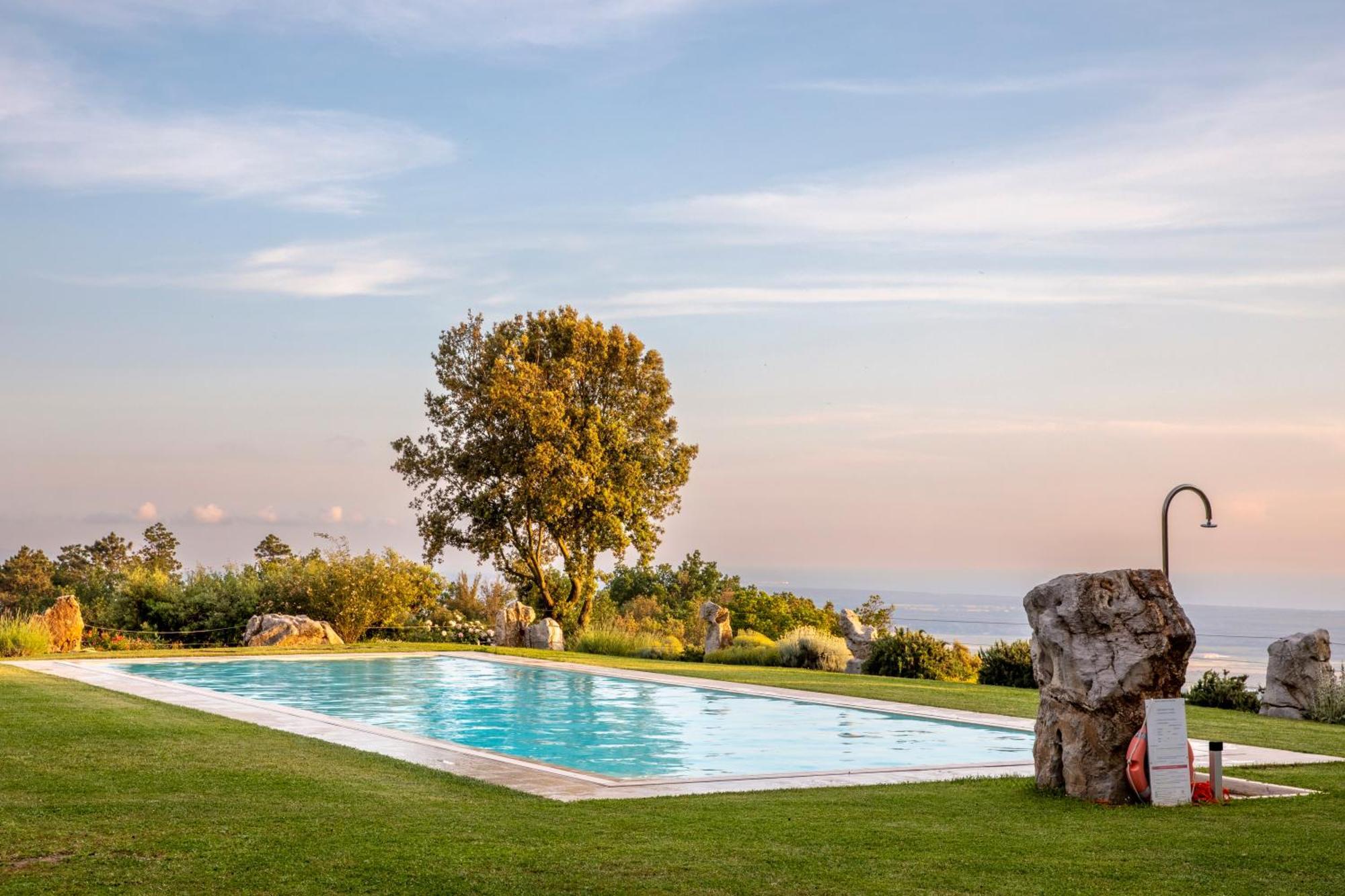 Holiday Prato Verde Chiatri Dış mekan fotoğraf